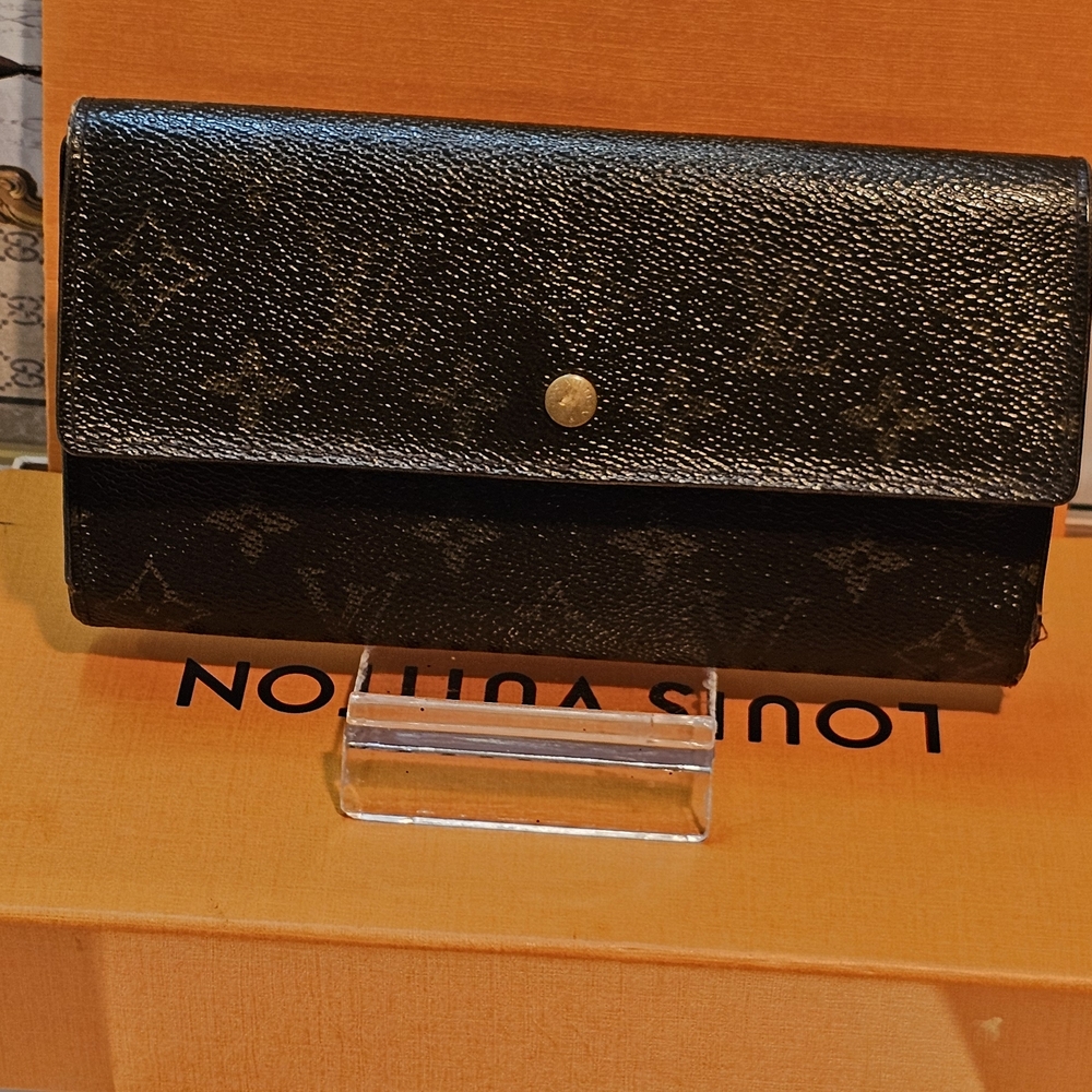 Louis Vuitton International Monogram Wallet